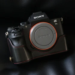 Genuine Leather Camera case Bag  Half Body for For Sony ILCE-7M2 A7 Mark II A7R II  Real leather Bottom Case Open Battery