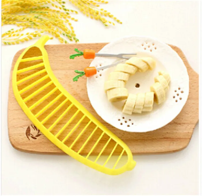 1PC Banana Slicer Chopper Cutter Plastic Banana Salad Make Tool Fruit Salad Sausage Cereal Cutter Plastic Banana Cutter KX 311