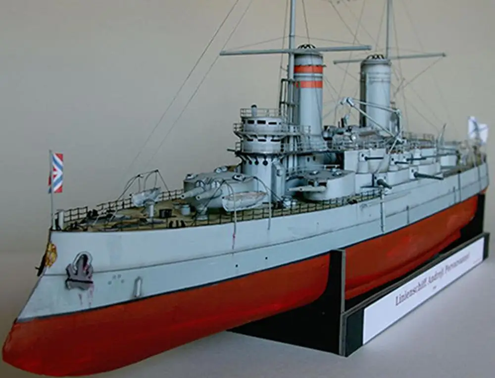 High quality 1:200 Scale Shaoandre Pewaz ordered the USS warship Paper model kit