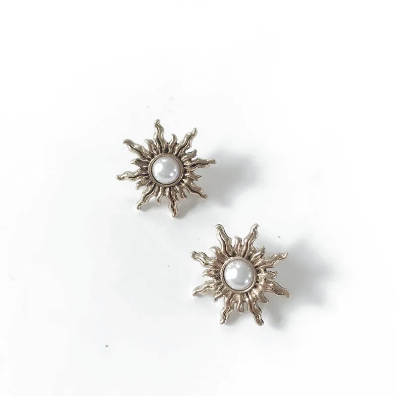 Elegant Pearl Fashion New Stud Earring Spike Vintage Jewelry For Piercing Ear