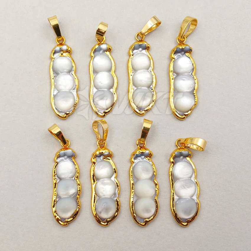 WT-P1156 WKT Wholesale Custom New Arrived Elegant Natural Shell Pendant With Gold Trim Bean Shape Pendant For Fashion Jewelry