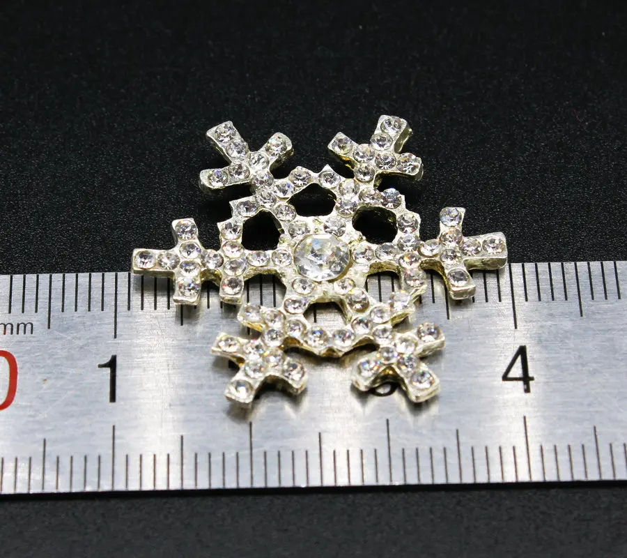 4pcs of Alloy Silver Tone Christmas Wintertime Rhinestone Pendant Snowflake Charm, Rhinestone Snowflakes