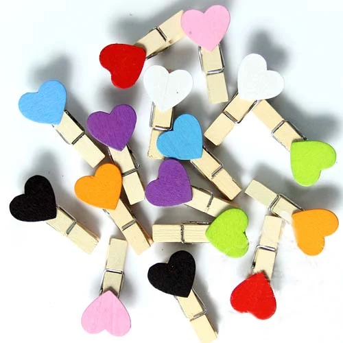 Pretty 10Pcs/lot Colored Mini Love Heart Wooden Office Supplies Craft Memo Clips DIY Clothe Paper Photo Peg Decoration 3.5x0.7cm