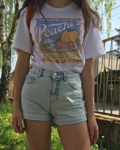 

sunfiz YF Unisex Vintage Fashion Peaches Records Tapes T-Shirt Hipsters Grunge Style Graphic Tee