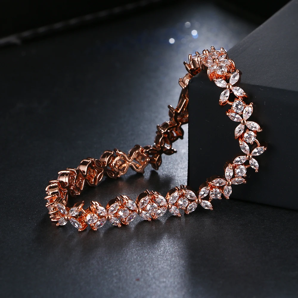 Emmaya Hot Sale Fashion Flower Design AAA Cubic Zircon Bracelets Bangles Luxury Wedding Bracelet Women Gift