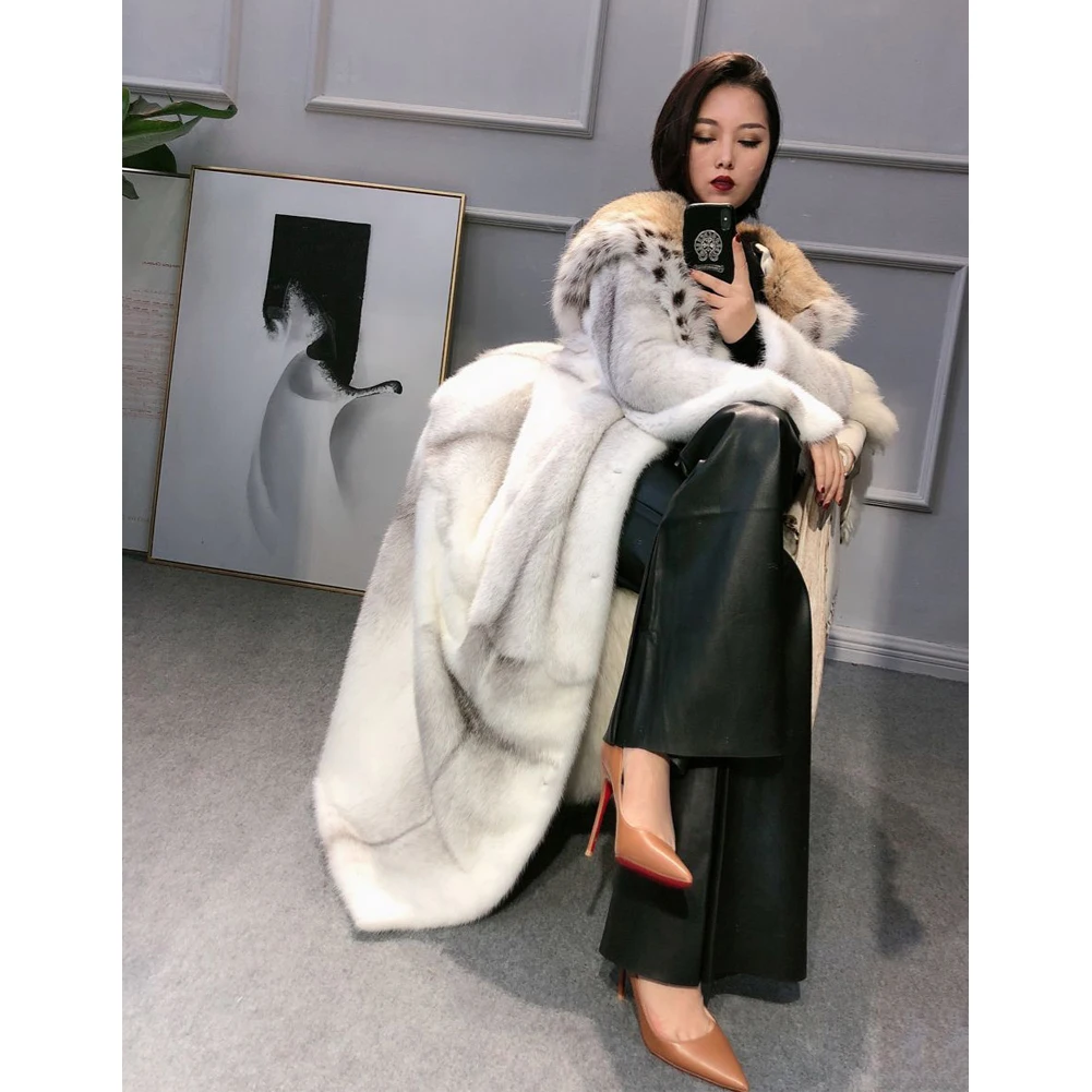 Women's Imported Mink Fur Coat Women's Bobcat Fur Hat Mink Fur Coat Women's Winter Long Warm Jacket