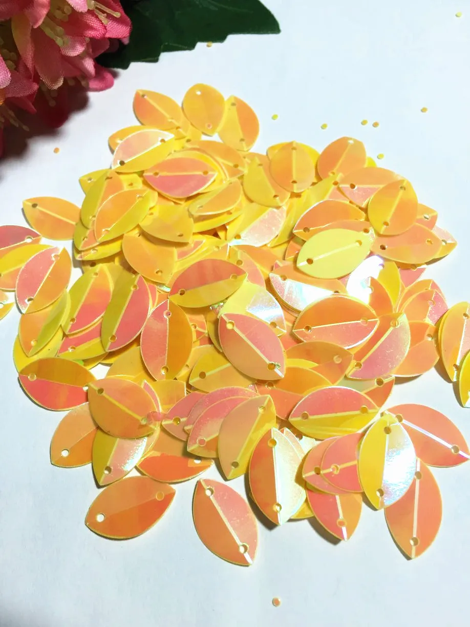 800pcs 9*15mm Cup Oval Folded Sequins For Crafts Loose Paillettes Sewing,Wedding,Kids DIY Garment Yellow AB