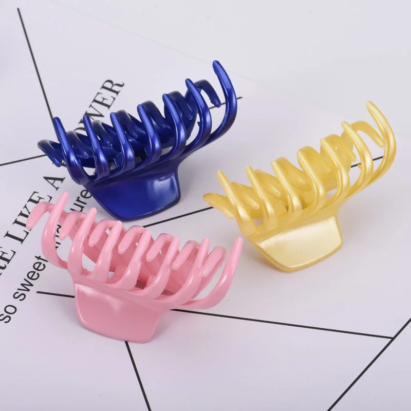 large senior 1Pcs Women Hair Clip Plastic Acrylic senior Hairpins Solid Black Hair Crab Claws Girls Make Washing Accessories