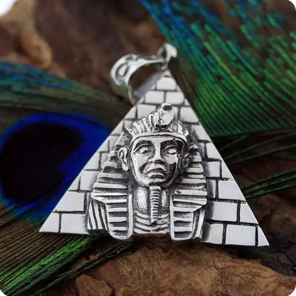 

10pcs Egyptian Pharaoh Tut Portrait Pyramid ,High Relief Pendant