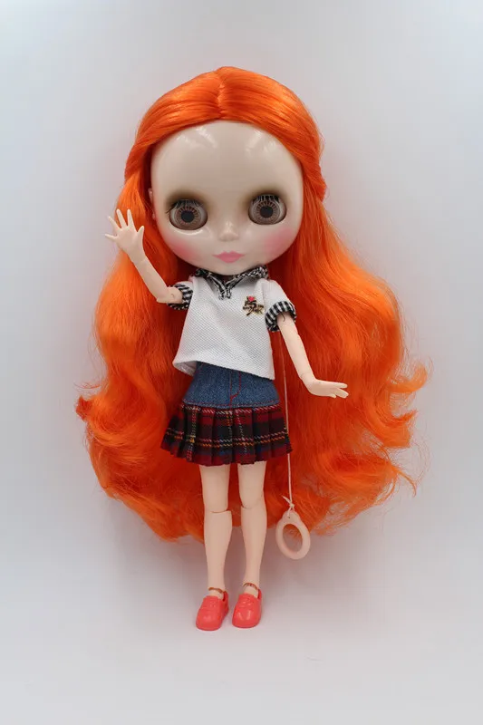 

Blygirl Dolls Orange green Hair Joints Body Blyth for their makeup The hand can be rotated