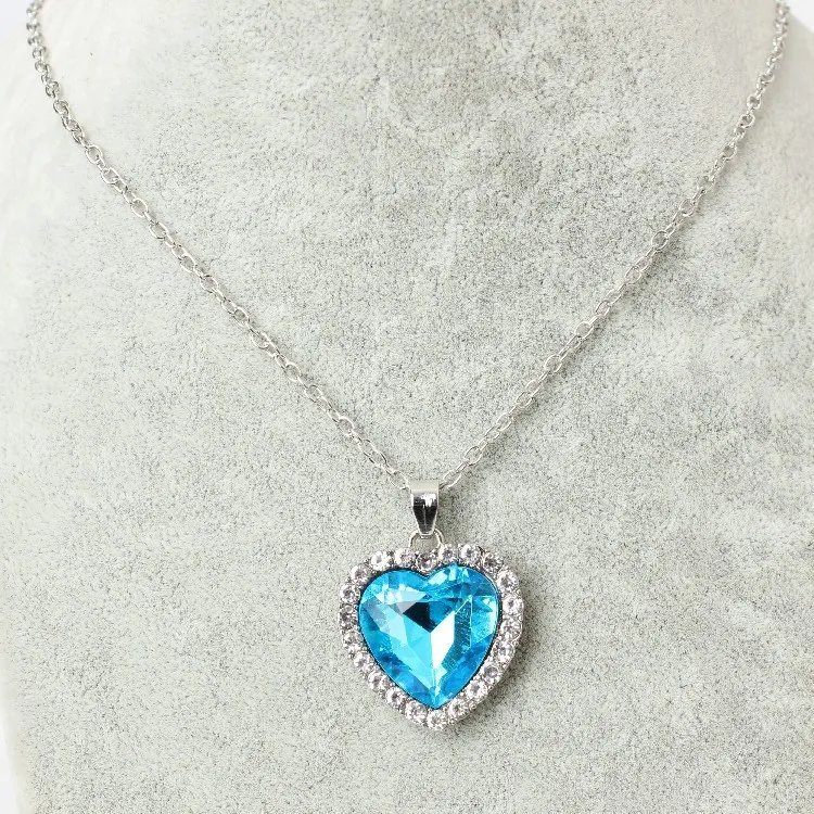 Punk 2019 Fashion Necklace Wholeheartedly Crystal Women Love Necklace Wholesale Sales Statement Necklace Pendant