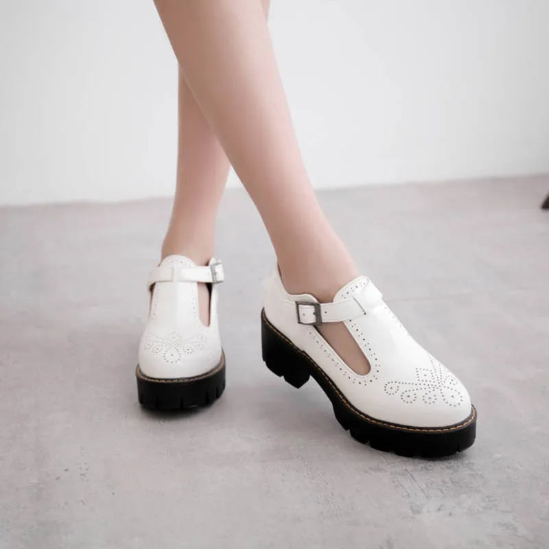 T-Starp donna Oxfords Platform Casual Brogue Shoes donna Vintage Creepers Square tacchi alti donna décolleté in pelle verniciata scarpe D44
