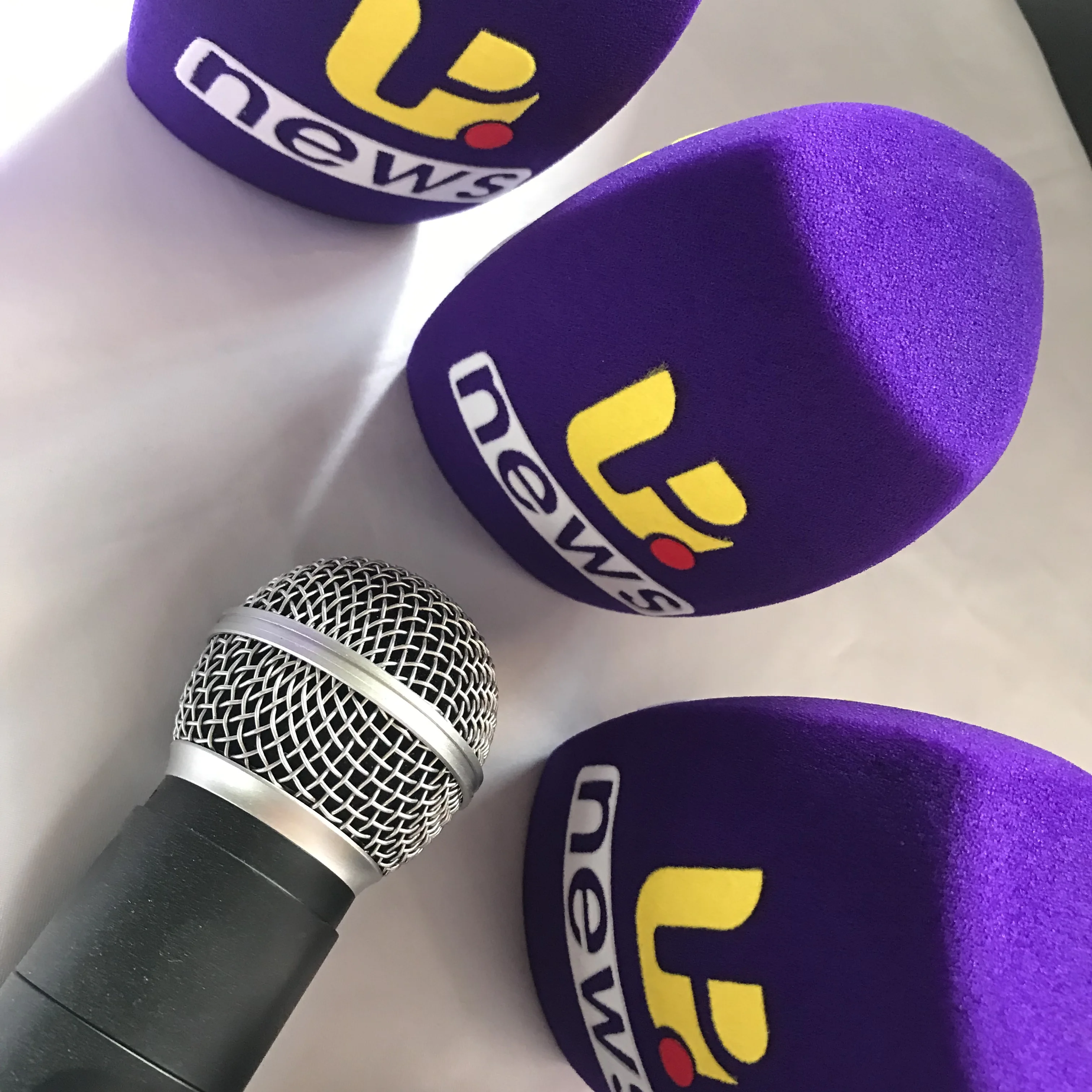 Linhuipad الطباعة شعار مثلث الأرجواني مقابلة ميكروفون الزجاج المحمولة الزجاج الأمامي داخل القطر: 4 سنتيمتر (حوالي. 1.57 ")