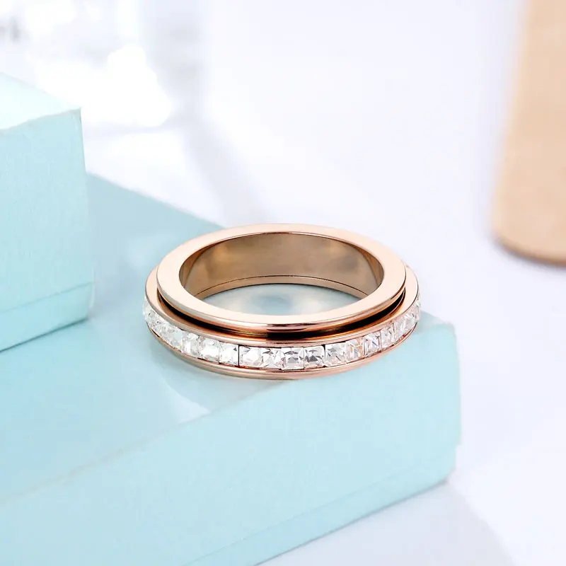 New Rotating Shiny Circle Square Crystal Ring for Women Titanium Steel Gold Color Luxury Famous Brand Jewelry Love Ring Gift