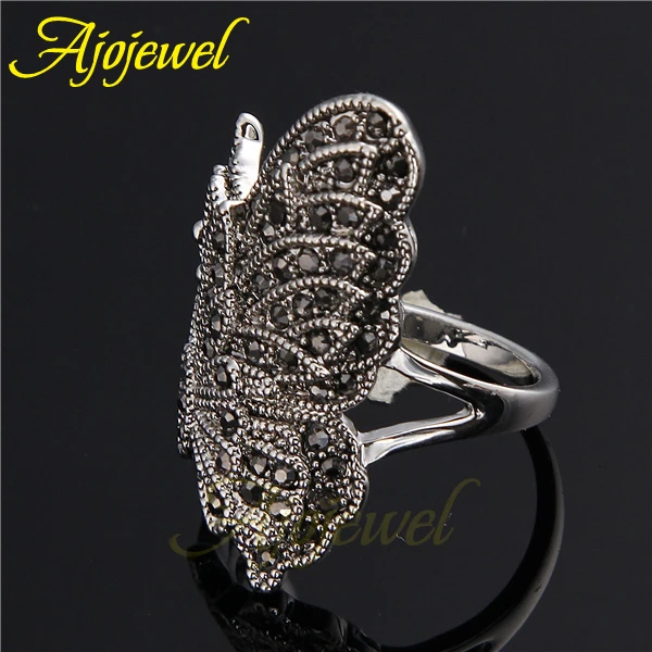 Ajojewel Women\'s Vintage Black Butterfly Ring With Rhinestones Unique Fashion Animal Jewelry Elegant Party Gift