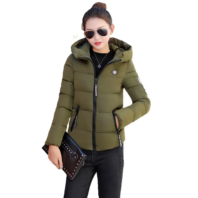 

2022 New Winter Short Jacket Women Cotton Parkas Thicken Coat Warm Hooded Tops Students High Quality Down Cotton Jacket Female
