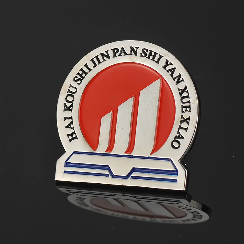 New design die-cast letter badges selling custom souvenir badges