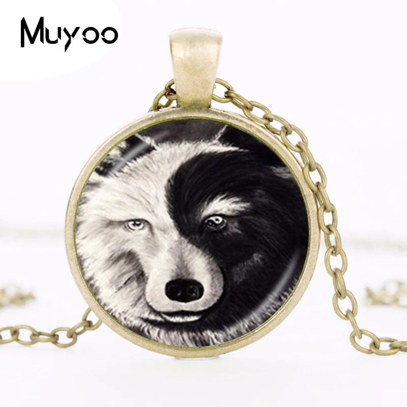 Vintage Ying and Yang Wolf Necklace Grey Black Animal Pendant Glass Cabochon Bronze Chain Choker Neckless Women Accessory HZ1