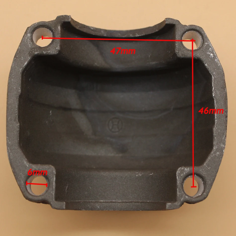 เครื่องยนต์มอเตอร์ PAN ฐานด้านล่างสำหรับ HUSQVARNA 137 142 ชิ้นส่วนลูกโซ่ 530049794