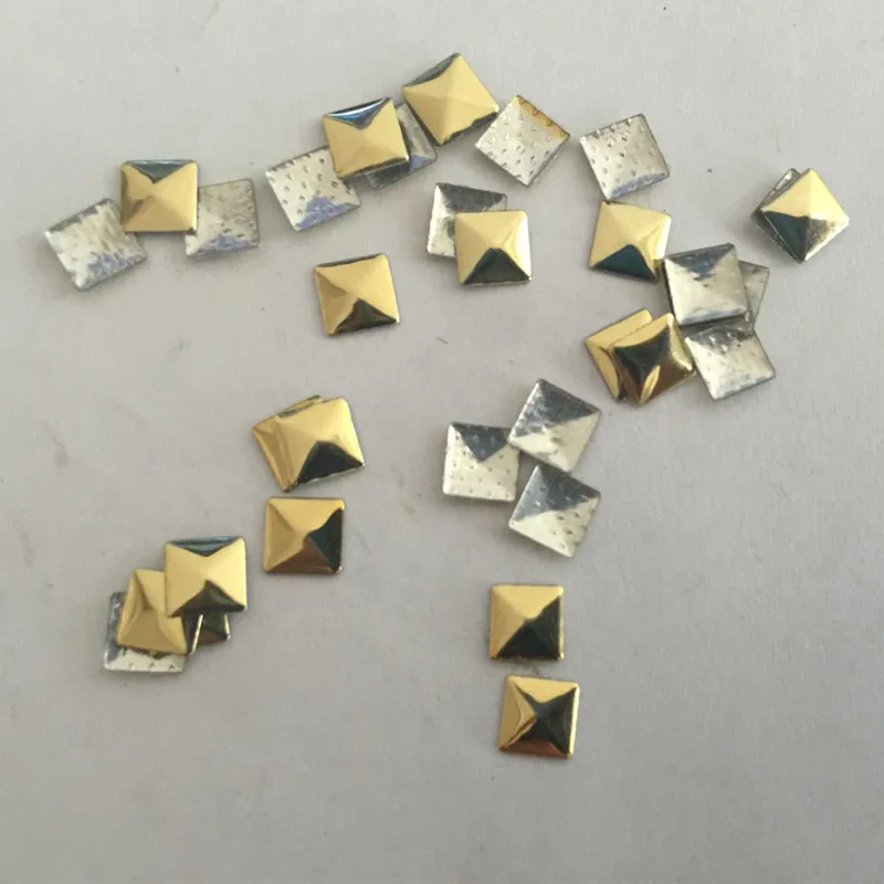 500PCS 7*7mm Gold Aluminum Hotfix Square Pyramid Flat Back Iron-on Rhinestuds FlatBack Studs DIY Heat Transfer Use For Garments