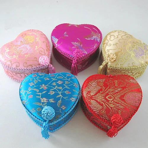 

Heart Tassel Lace Silk Brocade Gift Boxes Jewelry Storage Cases Decorative Trinket Cardboard Packaging Box