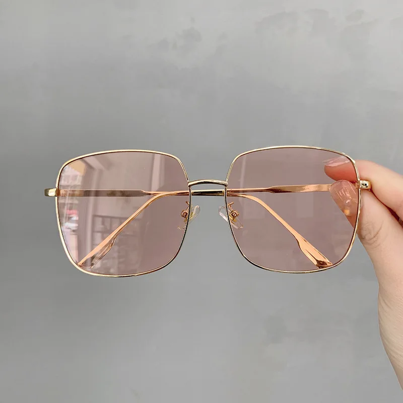 VWKTUUN Sunglasses Women Vintage Oversized Glasses Square Shades Metal Frame Womens Sunglasses UV400 Eyewear Ocean Lens Glasses