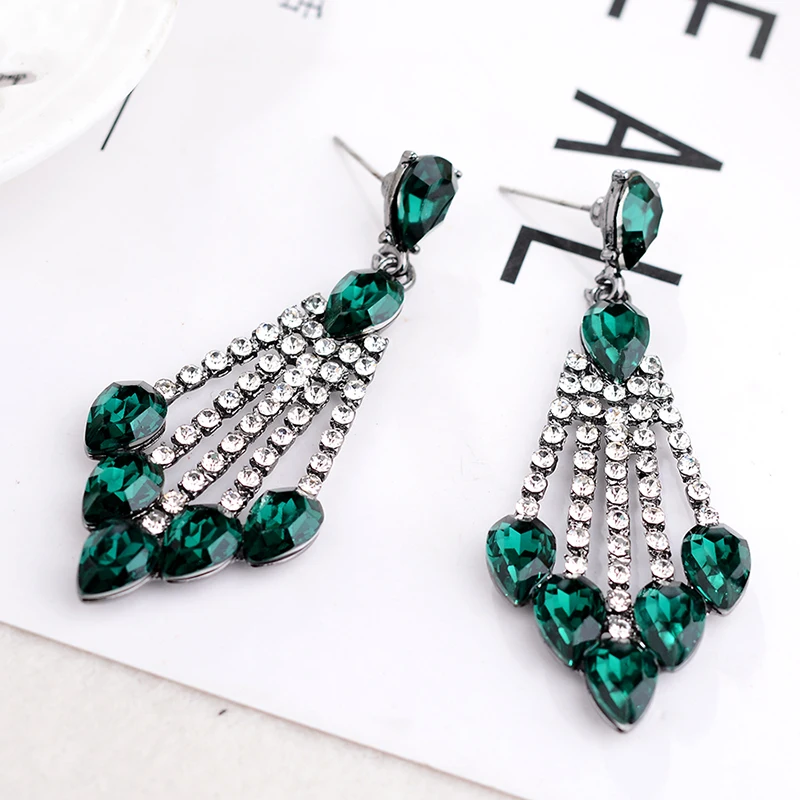 Elegant Crystal Green Stone Dangle Earrings Rhinestone Inlaid Geometric Silver Color Metal Dangle Earrings Women Jewelry