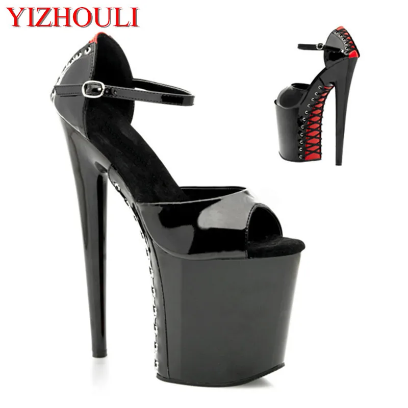 The 20cm beautiful black sexy black and thick fish mouth trend paint sandals, show sandals