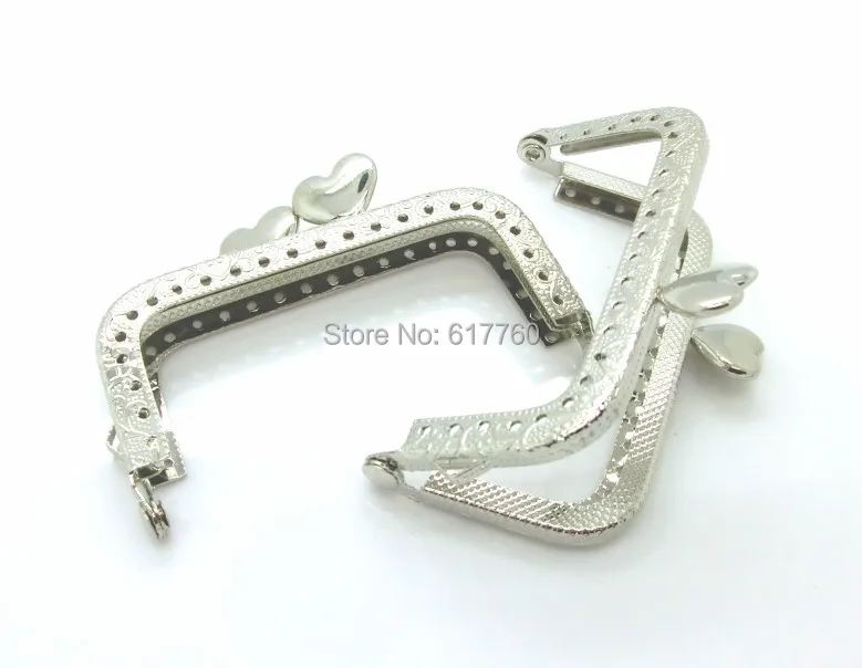 

Free Shipping-2PCs Silver Tone Heart Purse Bag Metal Frame Kiss Clasp Lock 8x6cm(3 1/8"x2 3/8") J2588