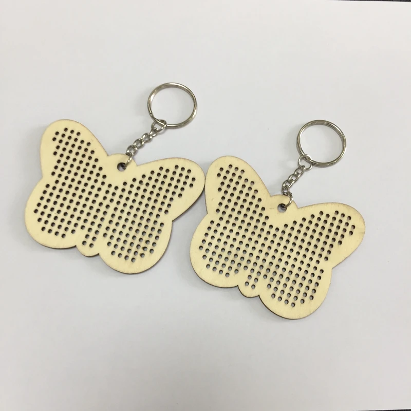 20pcs  laser cut wood animals butterfly shape Porous wood blank stitching on wood cross stitch wood keychain