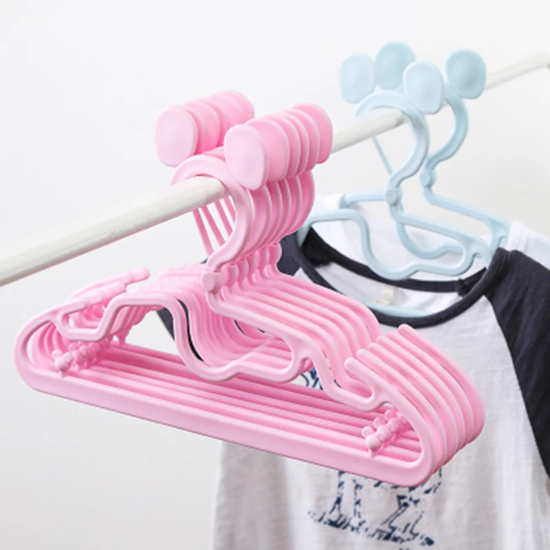 20 pcs/lot 28cm Cute Cartoon Design Plastic Clothes Hangers for Kids Wind-proof Non-slip Children's Dress Hanger Drying Rack