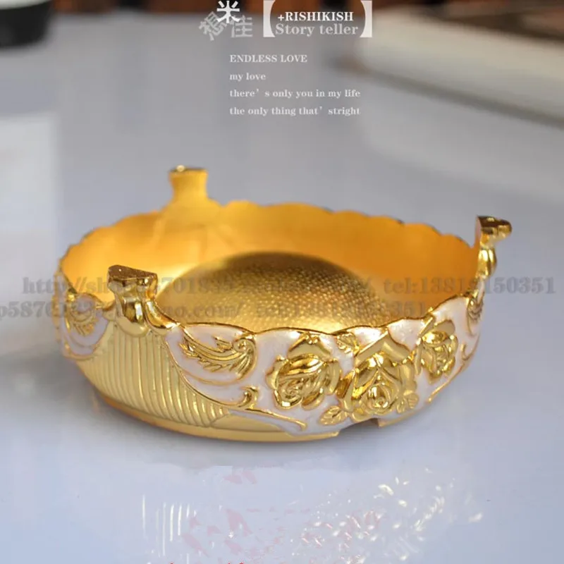 Free shipping Super affordable golden European ashtray / white antioxidant rose ashtray / home hotel supplies advanced gifts