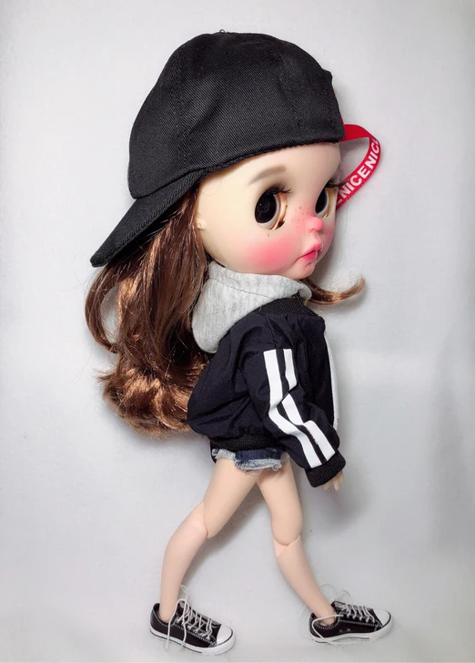 1PCS  Black Sport Jacket Coat Yellow Hoodie Denim Short Pants for Blyth ,Ob24 Dolls Clothing Stitching Fleece