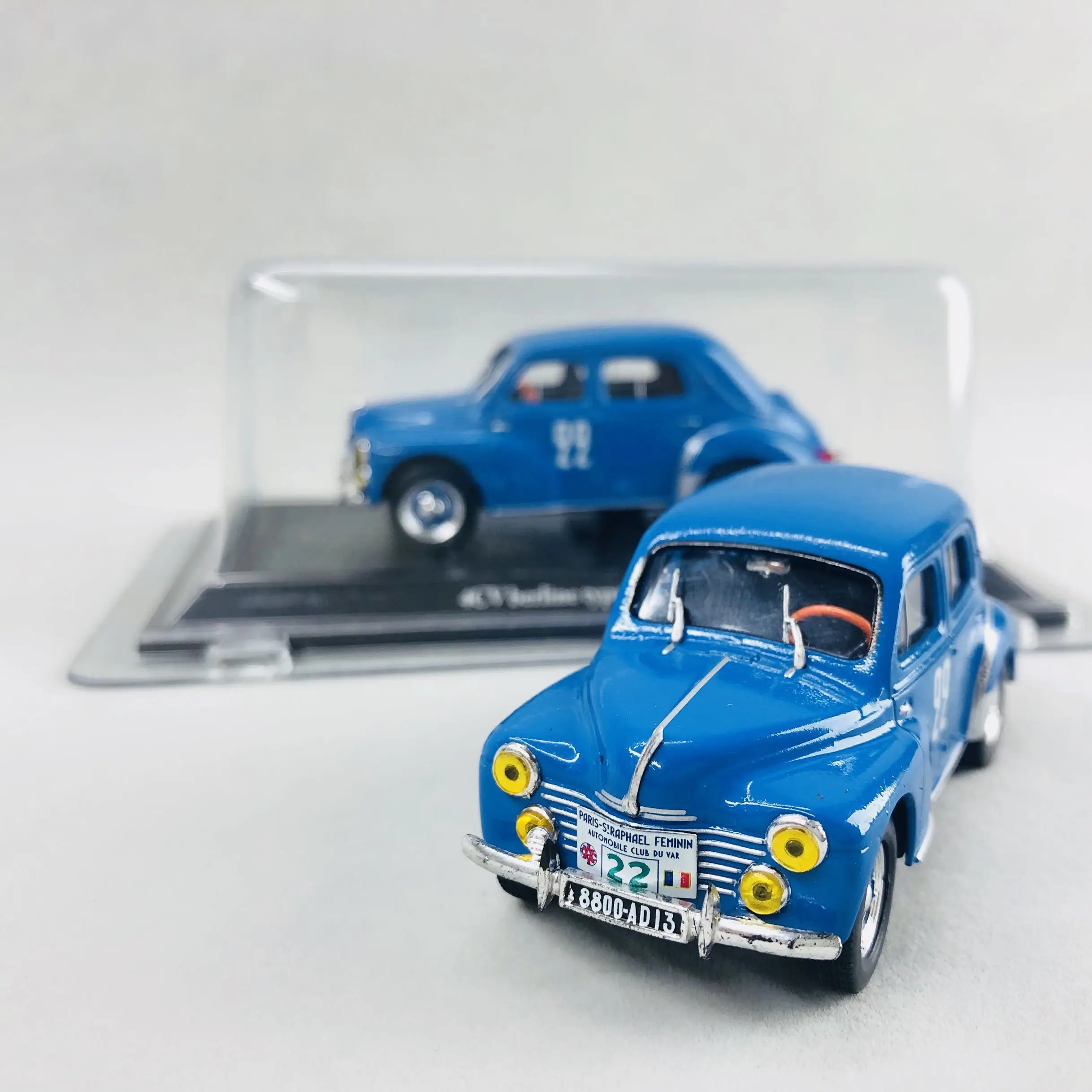 

1/43 New Special Price Die-cast Metal Old Car Model Home Display Collector's Edition About 8cm Long Toys For Children