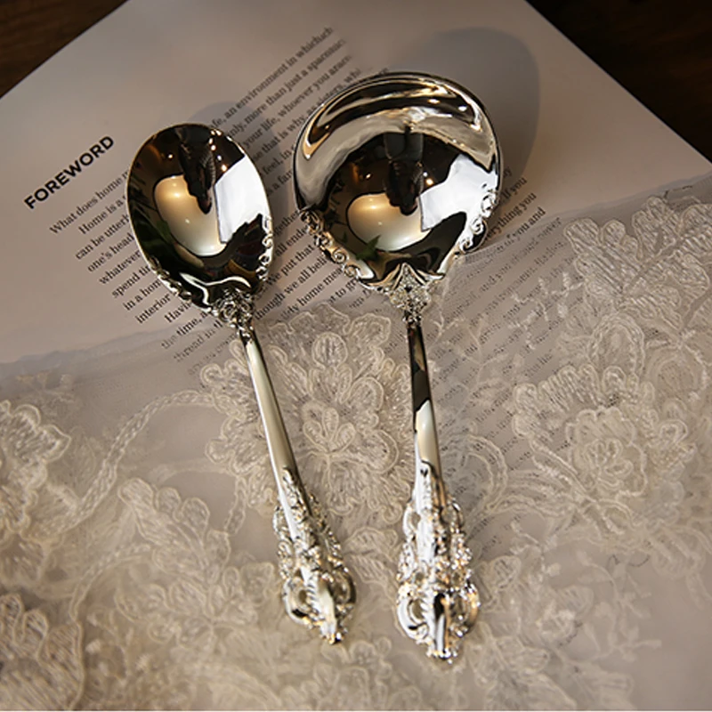 1pcs Luxury Wedding Tableware Silver Plated Dinnerware Cutlery Dinner Knife Fork Soup Spoon Dessert Fruit Salad Fork Teaspoon