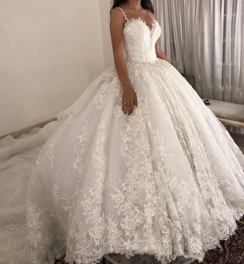 luxury ball gown Wedding Dresses Spaghetti straps Lace Applique Wedding Gowns Sweep Train 2022 Bridal Dresse Vestido De Novia