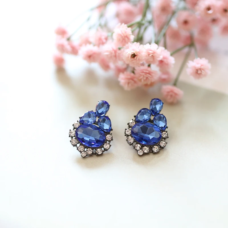 VEYO Round Crystal Stud Earrings For Woman Trendy Cute Rhinestone Stud Earring Fashion Jewelry Gift