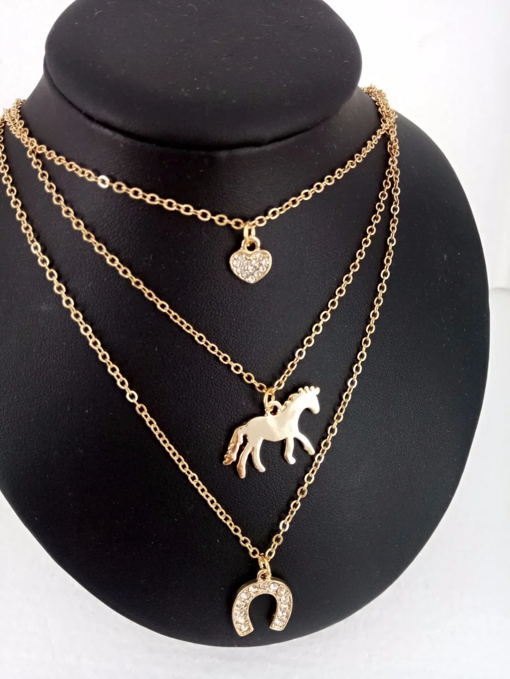 hzew 3 Layers horse necklace heart  horse  Horseshoe pendant necklaces