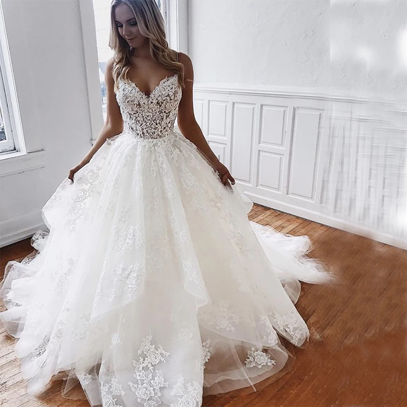 New Arrival Elegant Wedding Dresses Spaghetti Straps Bridal Gowns Appliques Beading Tiered Skirt Backless Vestidos De Novia 2019