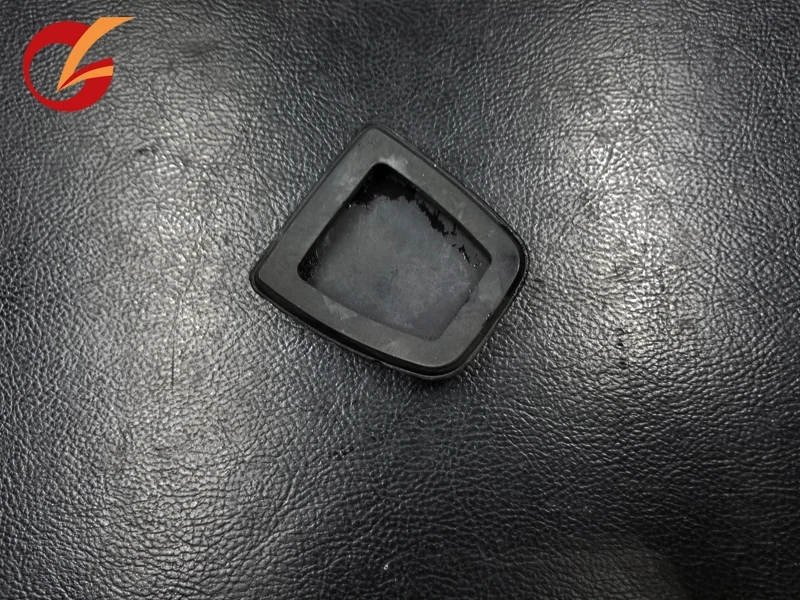 use for toyota hiace commuter 2005- model clutch pedal rubber clip