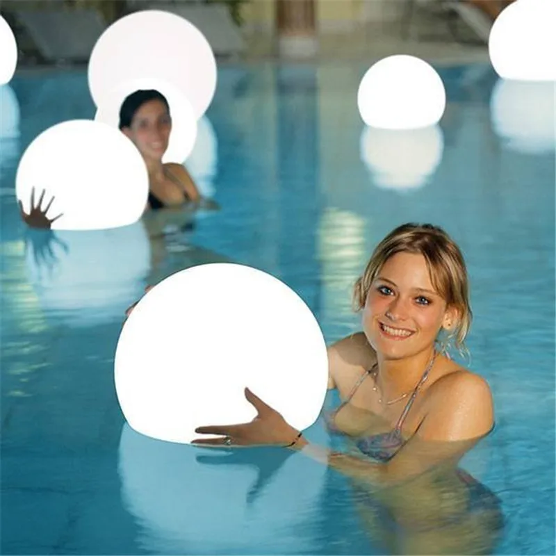 Boule lumineuse LED imperméable conforme à la norme IP68, spot lumineux submergé, idéal pour un jardin, une piscine, une pelouse, un mariage, ou Noël