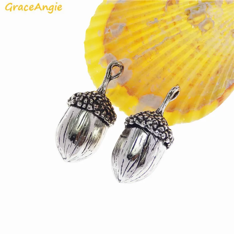 GraceAngie 2PCS 3D Vivid Acorn Pendant Antique Nice Detail Alloy Metal Charm for Necklace Hanging Accessory Handmade