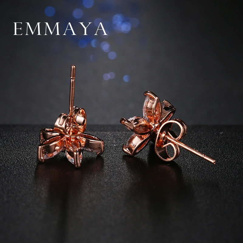 Emmaya Hot Sale Trendy Popular Clear Crystal Rhinestone Flower Shaped Stud Earrings Wholesale Factory Price Dropship