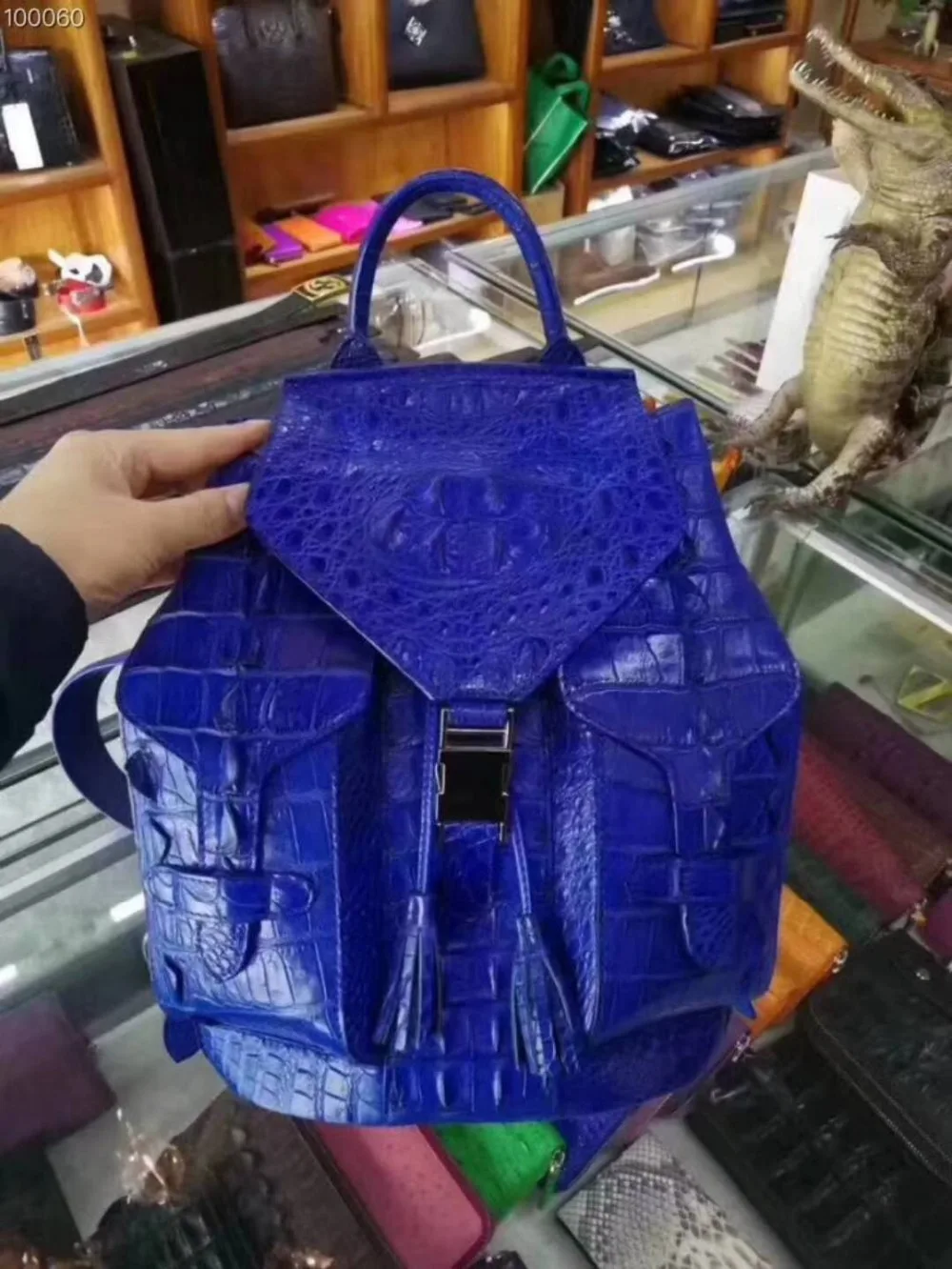 2018 new 100% luxury solid genuine real crocodile leather head skin blue brown color backpack daily leisure fashion bag