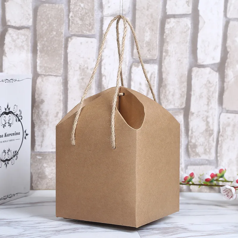 

100pcs/lot Creative design Hand Brown Paper Boxes Favors Food Packaging Gift Box With Handle 14.5x14.5x18cm