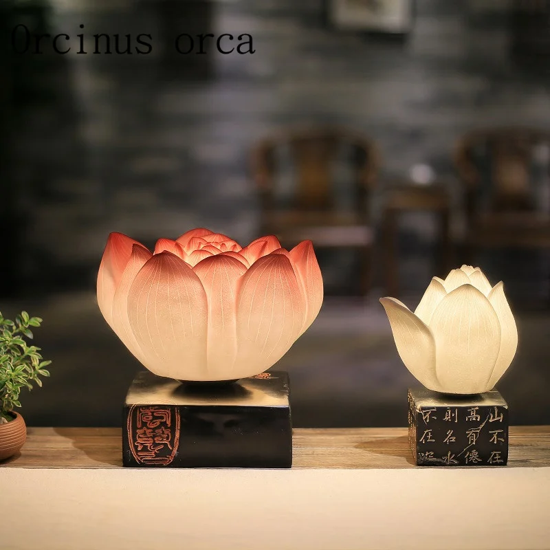 Creative new Chinese art RETRO lotus living room lamp bedside table bedroom warm decorative lamp free shipping