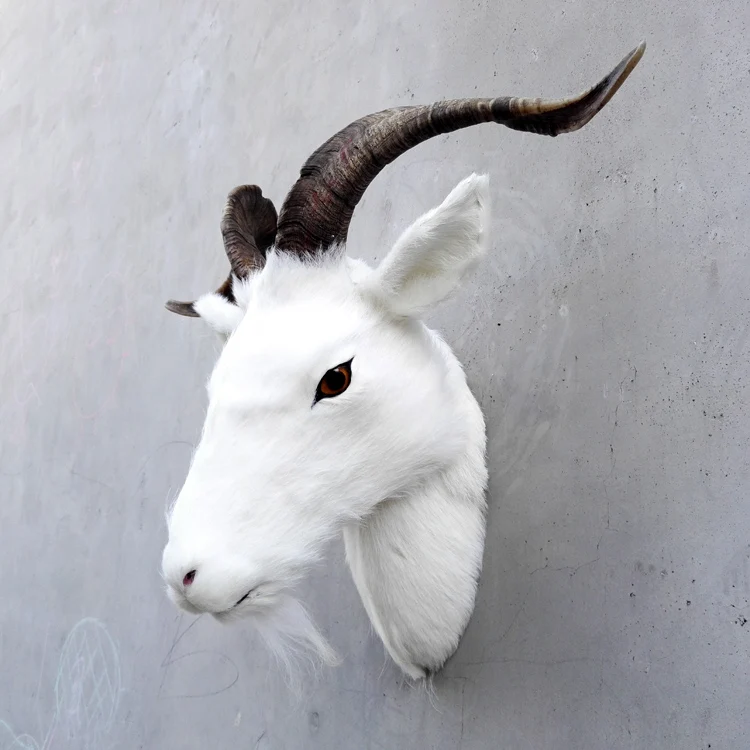 

large 30x30cm simulation white goat's head polyethylene&furs wall pandent model prop,home ,bar decoration Xmas gift w1507