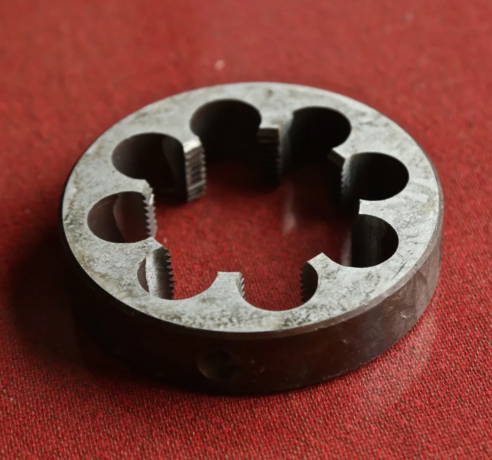 Cost Sale of 1PC 9Sicr Made NPT/Z1-1/4" Pipe Threading Dies Tools Thread Maker for Hand Threading Water Pipe Inner Threads