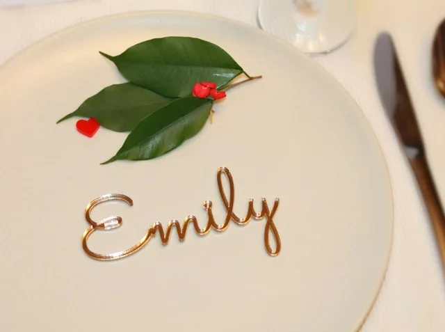 

Personalized Laser Cut Guest Name Place Name Setting Silver / Gold Mirror Table Place Card Decoration Wedding Party Centerpieces