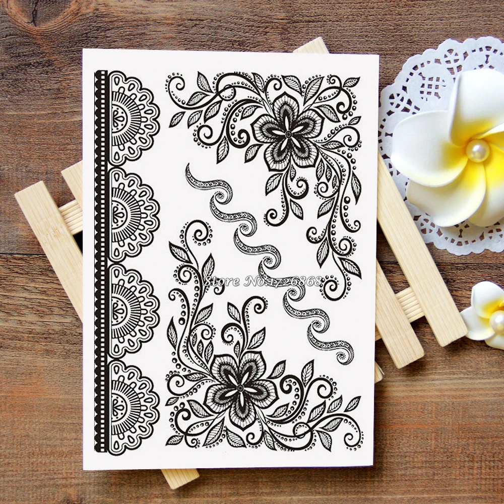 

Waterproof Metallic Gold Silver White Temporary Tattoo For Black India Henna Tattoo Love Flower Pattern #013